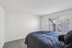 NE 54th St-S0704-020.jpg