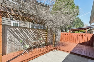 NE 54th St-S0704-030.jpg