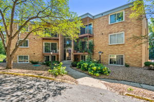 01_Exterior