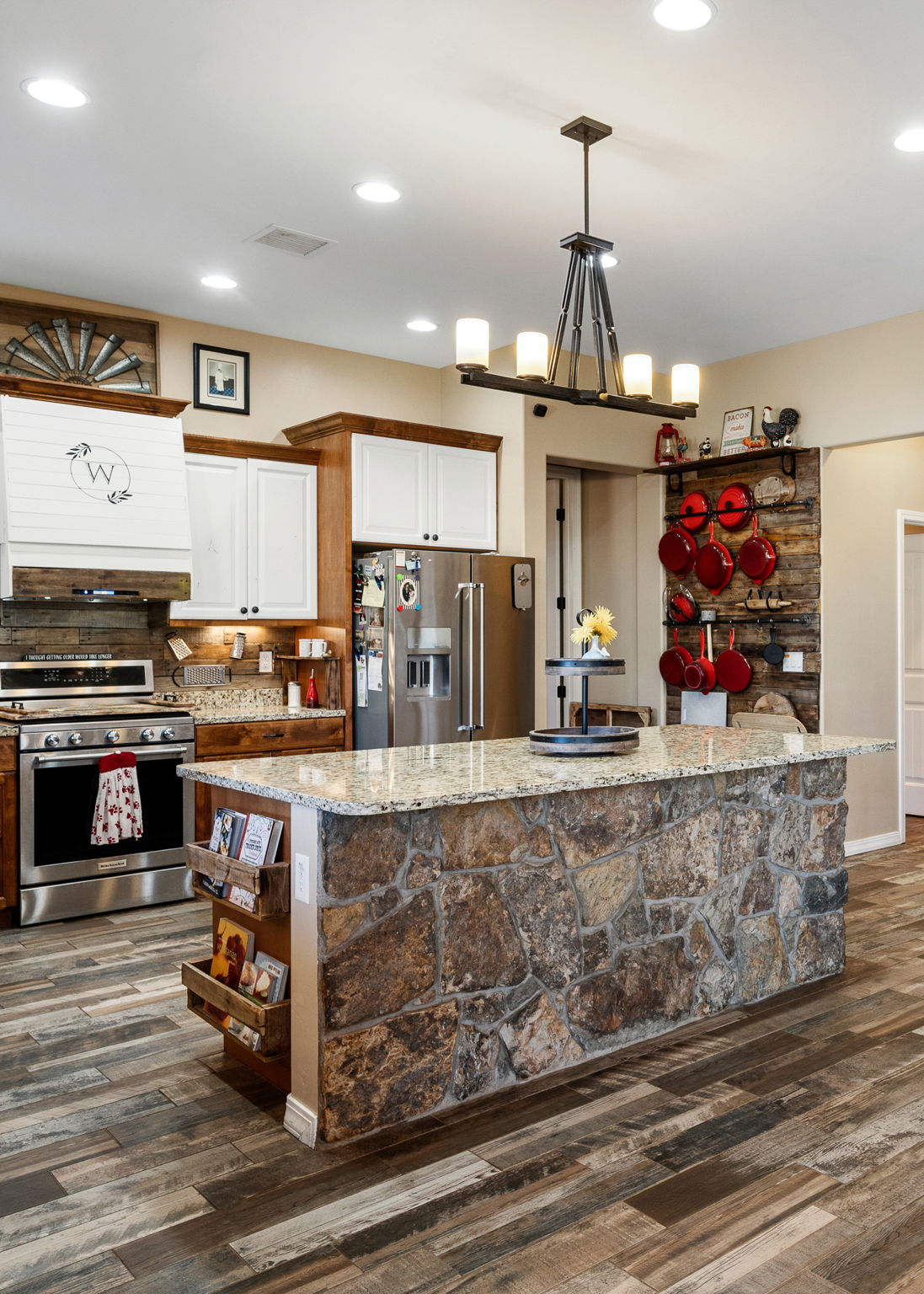 Kitchen (2) Vertical