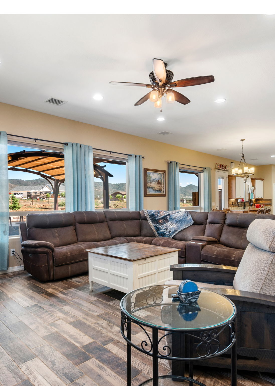 Living Room (2) Vertical