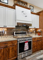 Kitchen (5) Vertical