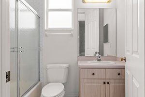 GUEST BATH 2
