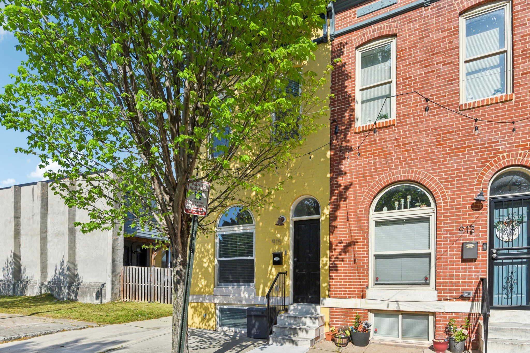 N Montford Ave-S1804-003.jpg