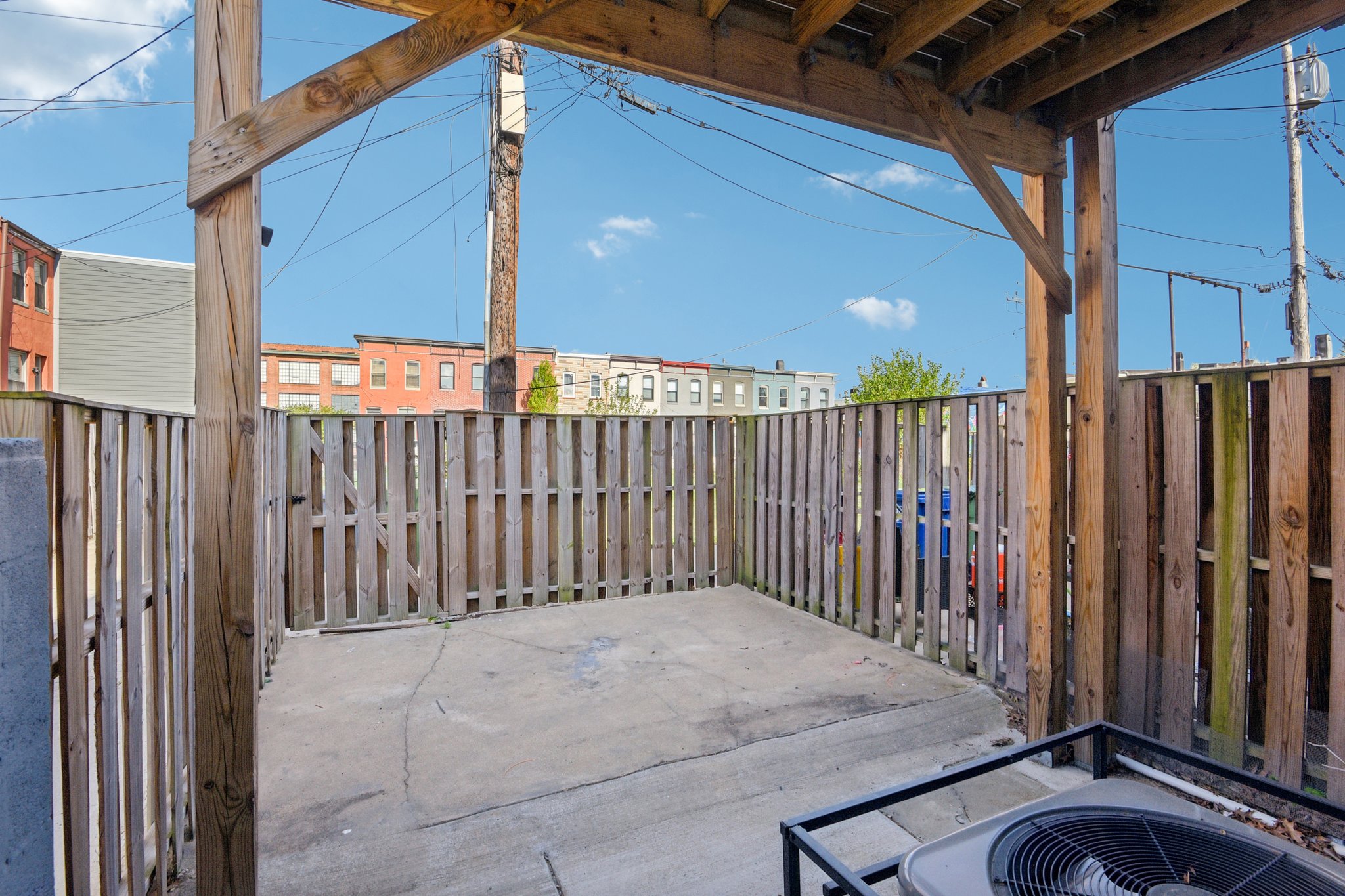 N Montford Ave-S1804-031.jpg