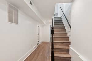 N Montford Ave-S1804-017.jpg