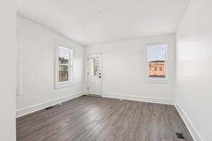 N Montford Ave-S1804-021.jpg