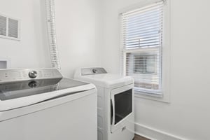 N Montford Ave-S1804-024.jpg