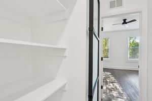 N Montford Ave-S1804-025.jpg