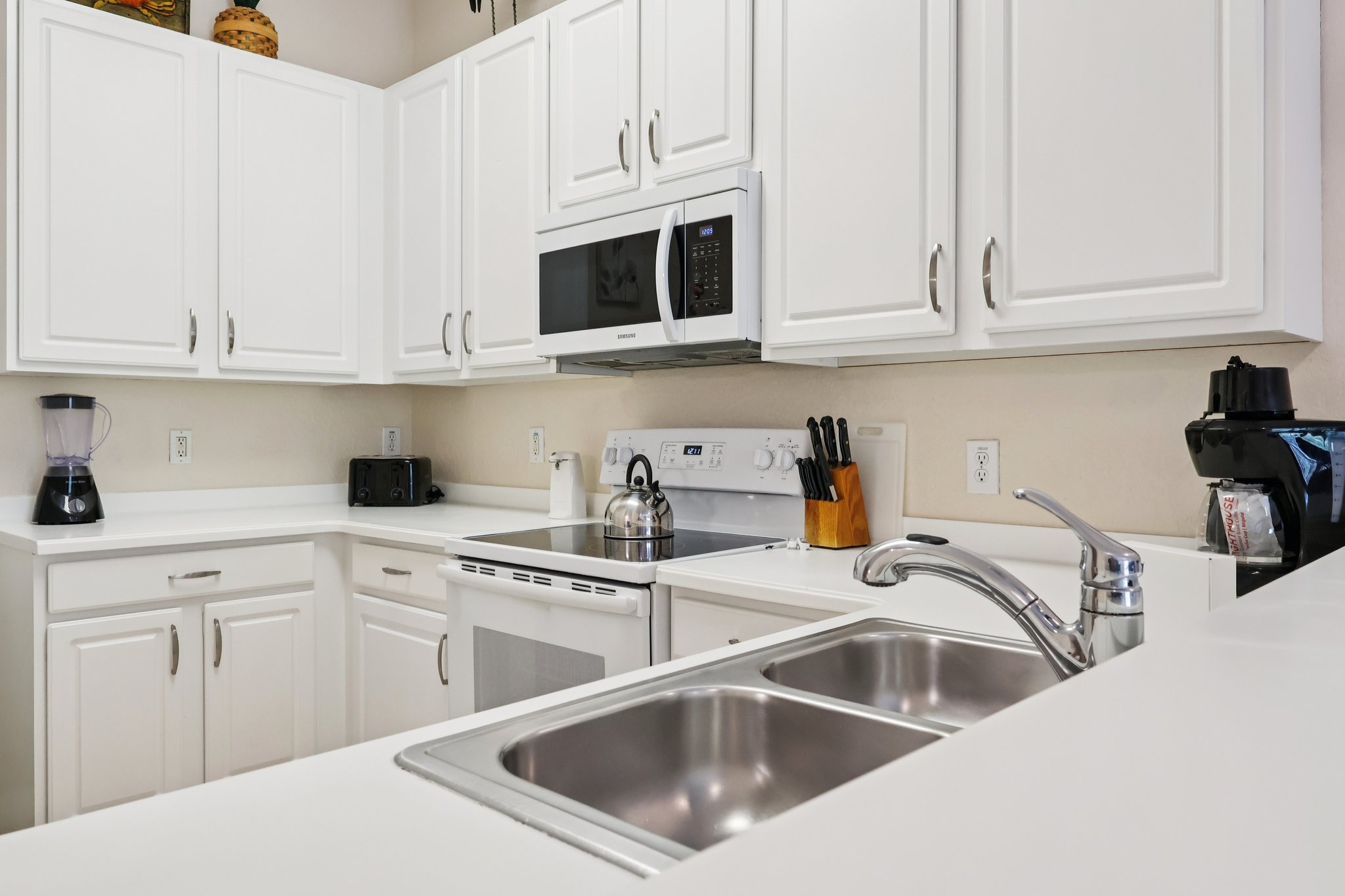 New Providence Promenade-S2503-020.jpg