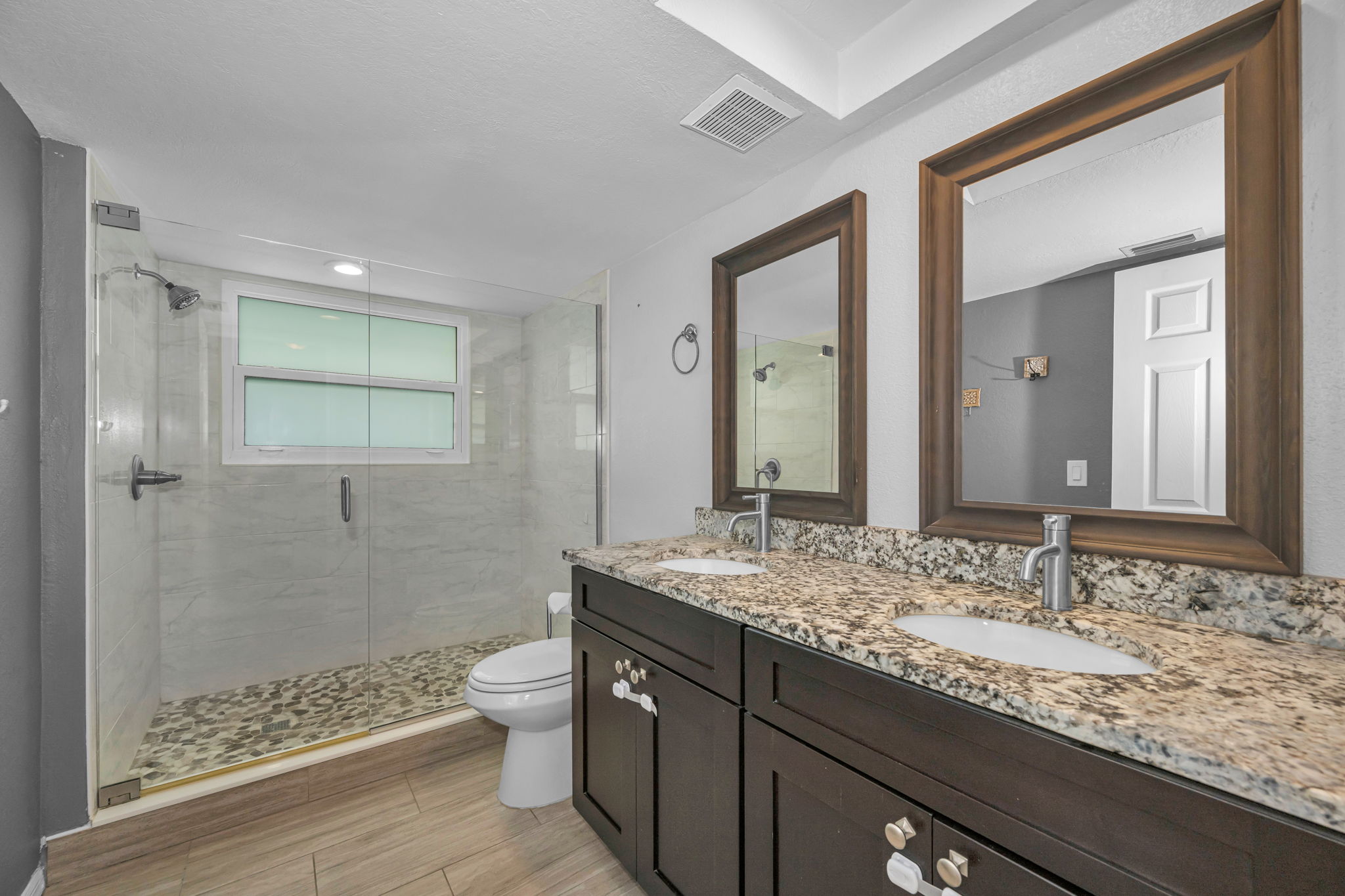 Upper Level Primary Bathroom 1a