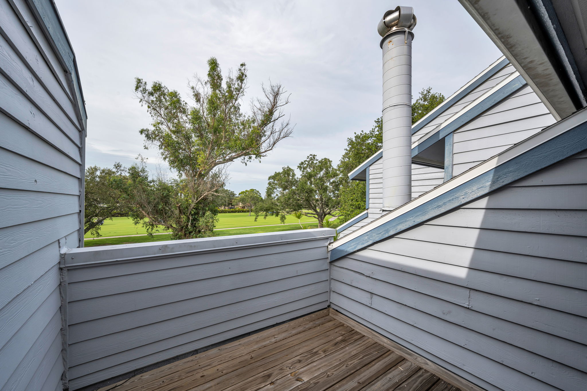 Upper Level Balcony 1