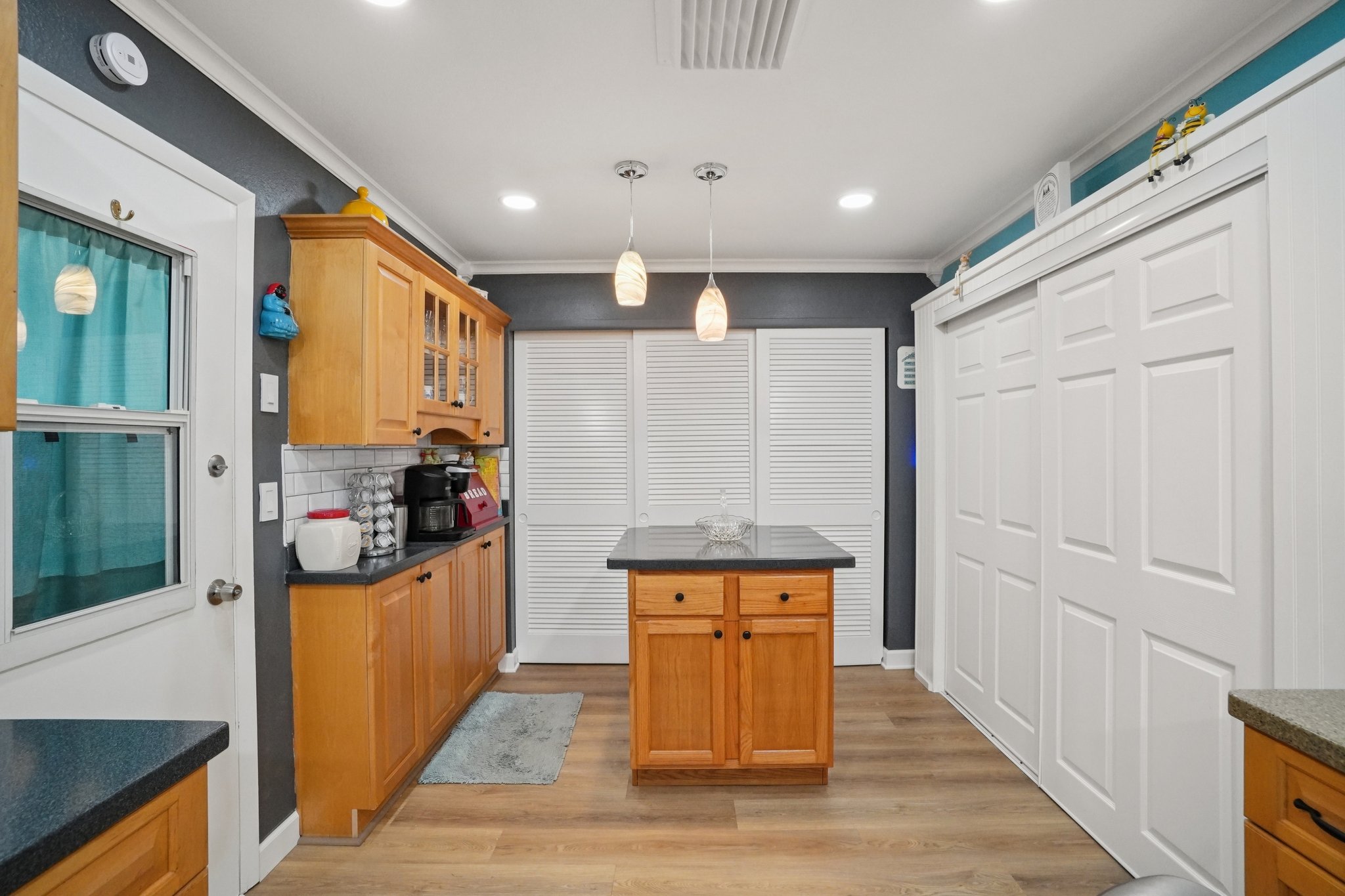 42nd Way N-L0304-016.jpg