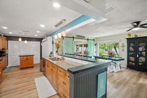 42nd Way N-L0304-015.jpg