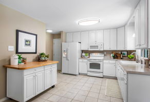 11-Kitchen