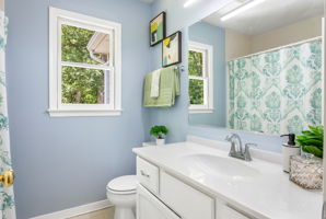 31-Hall Bath