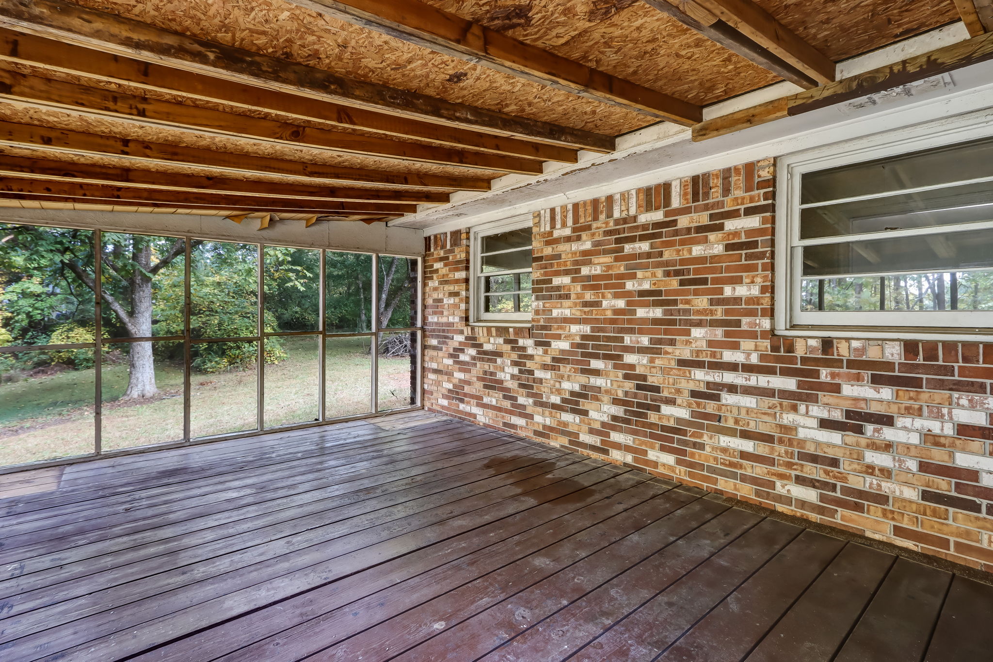 Screened-in Porch