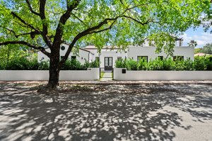  Photo 0