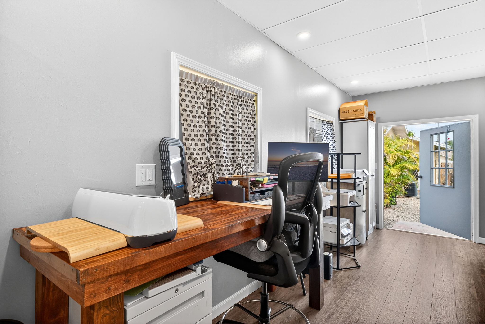 She shed Interior 2 of 2