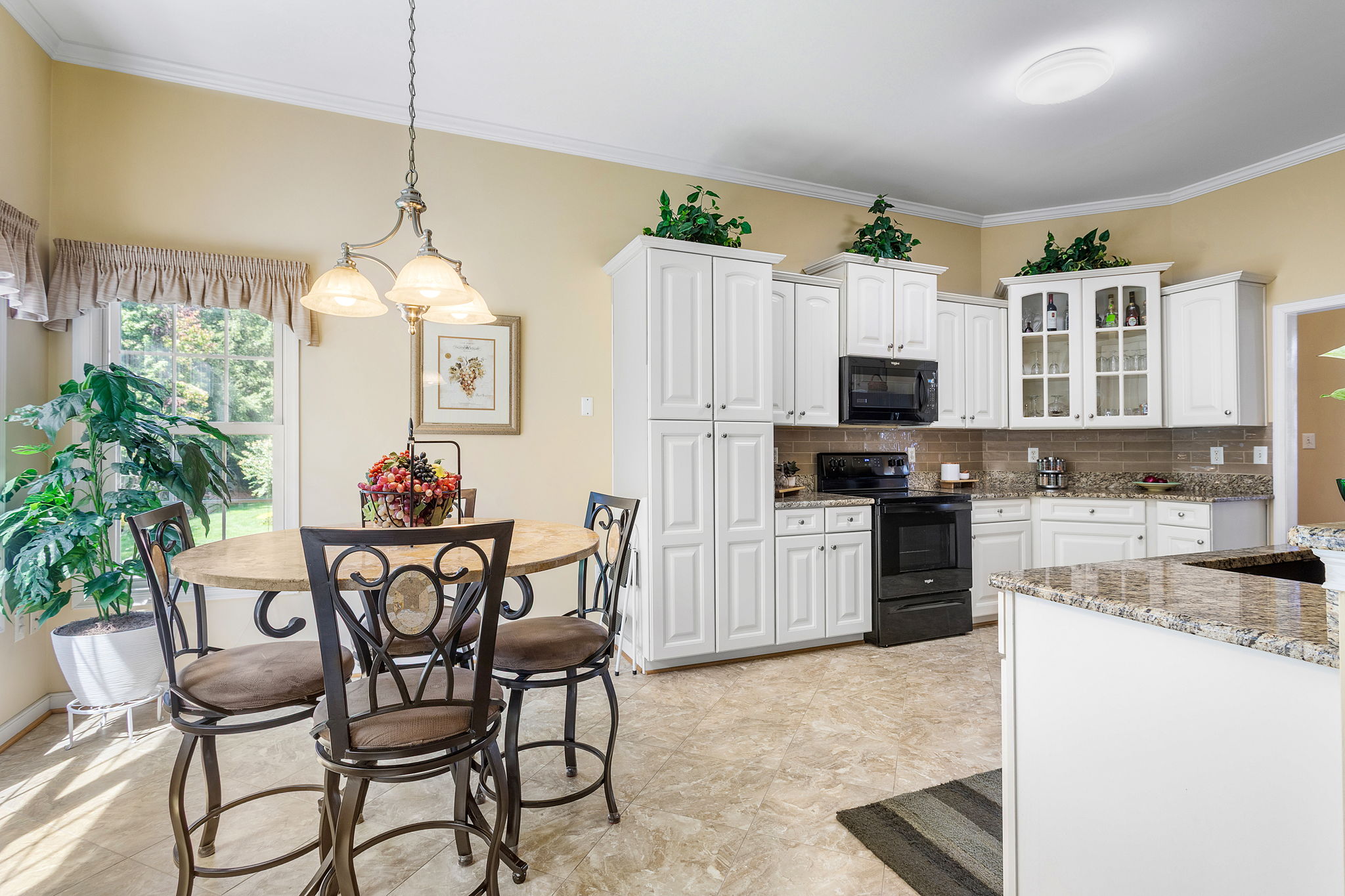 08-Kitchen