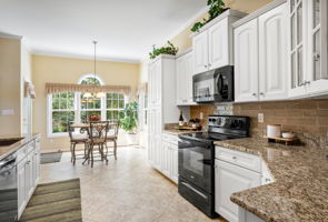 10-Kitchen