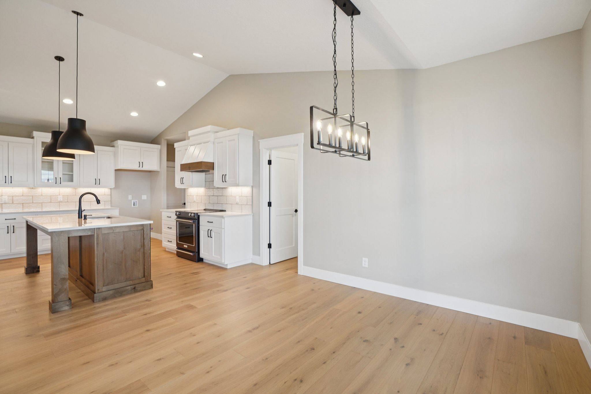 Confer Rd-S1803-020.jpg