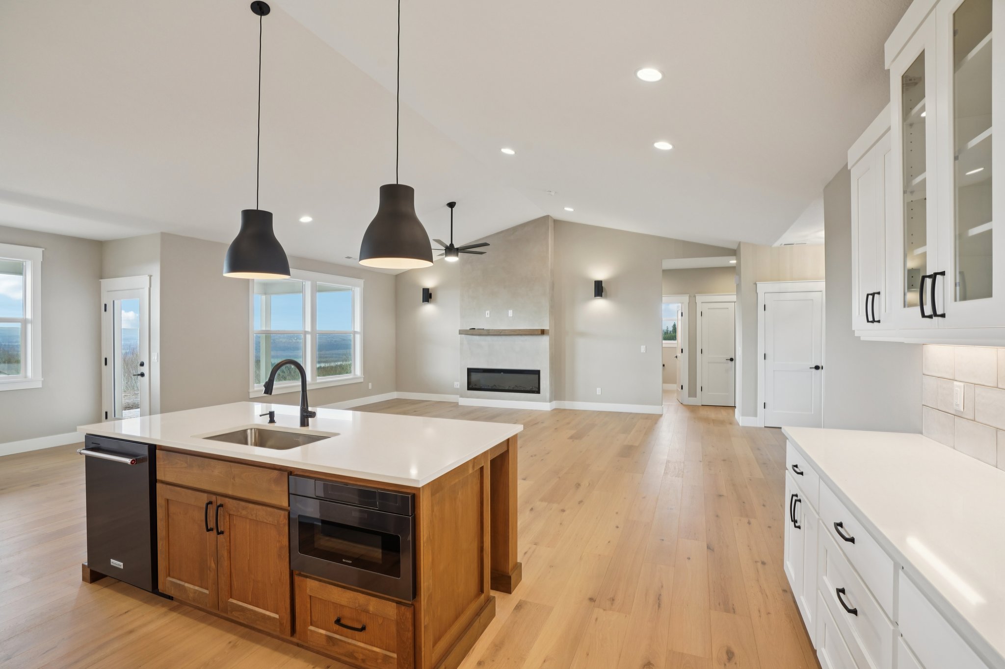 Confer Rd-S1803-025.jpg