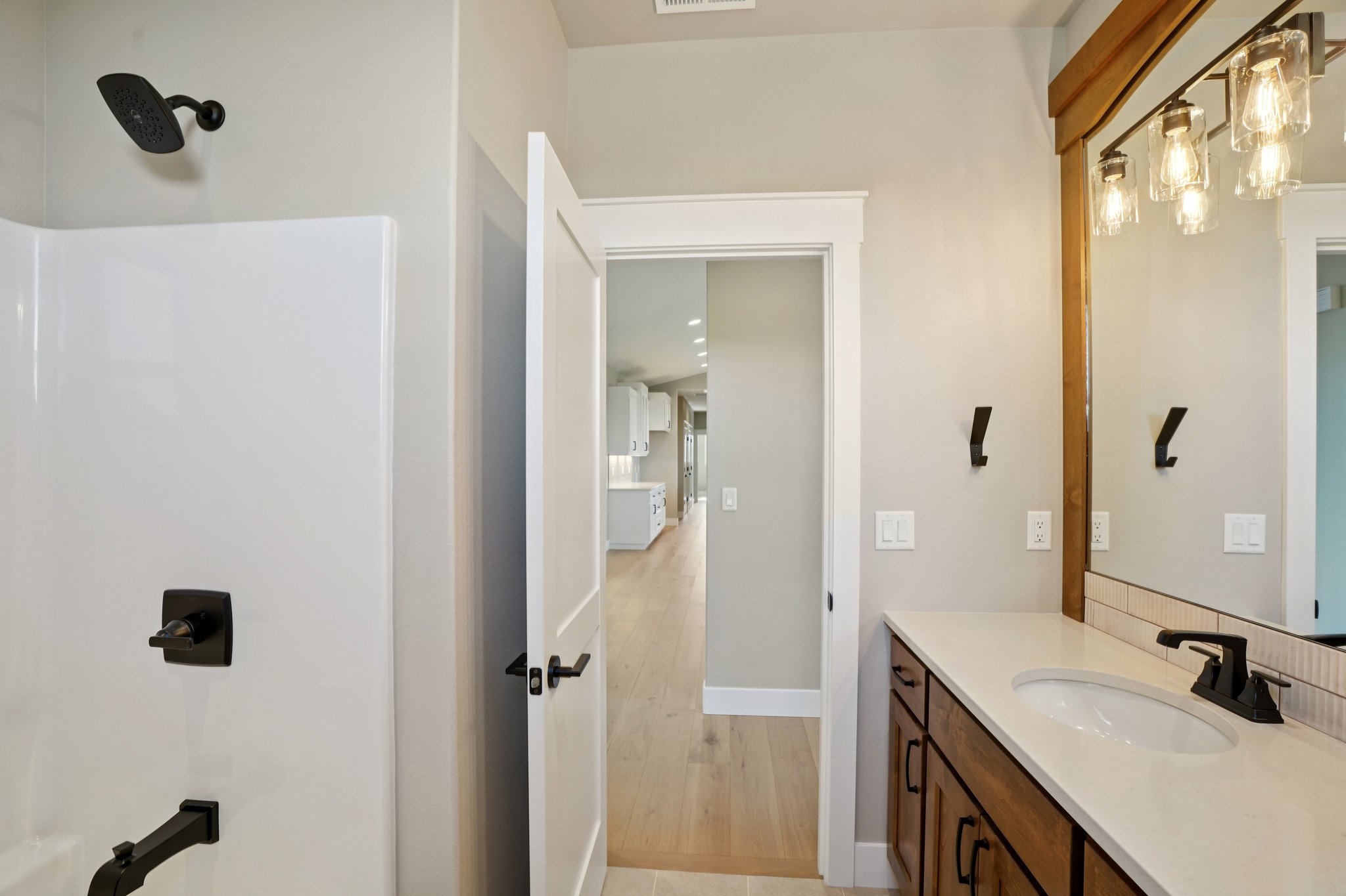 Confer Rd-S0604-041.jpg