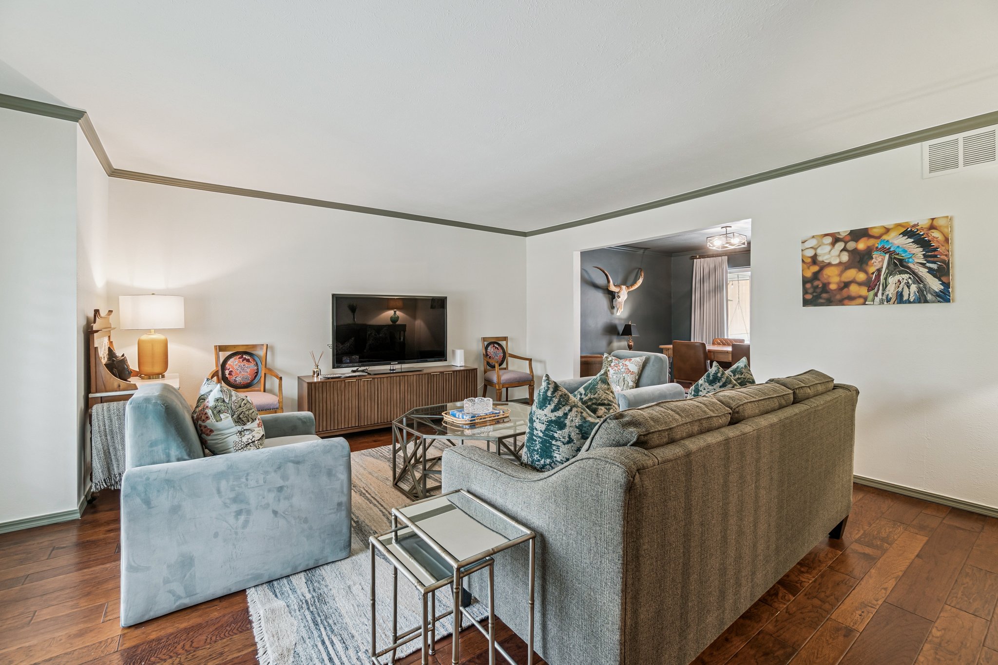 917 E 11th St_005.jpg