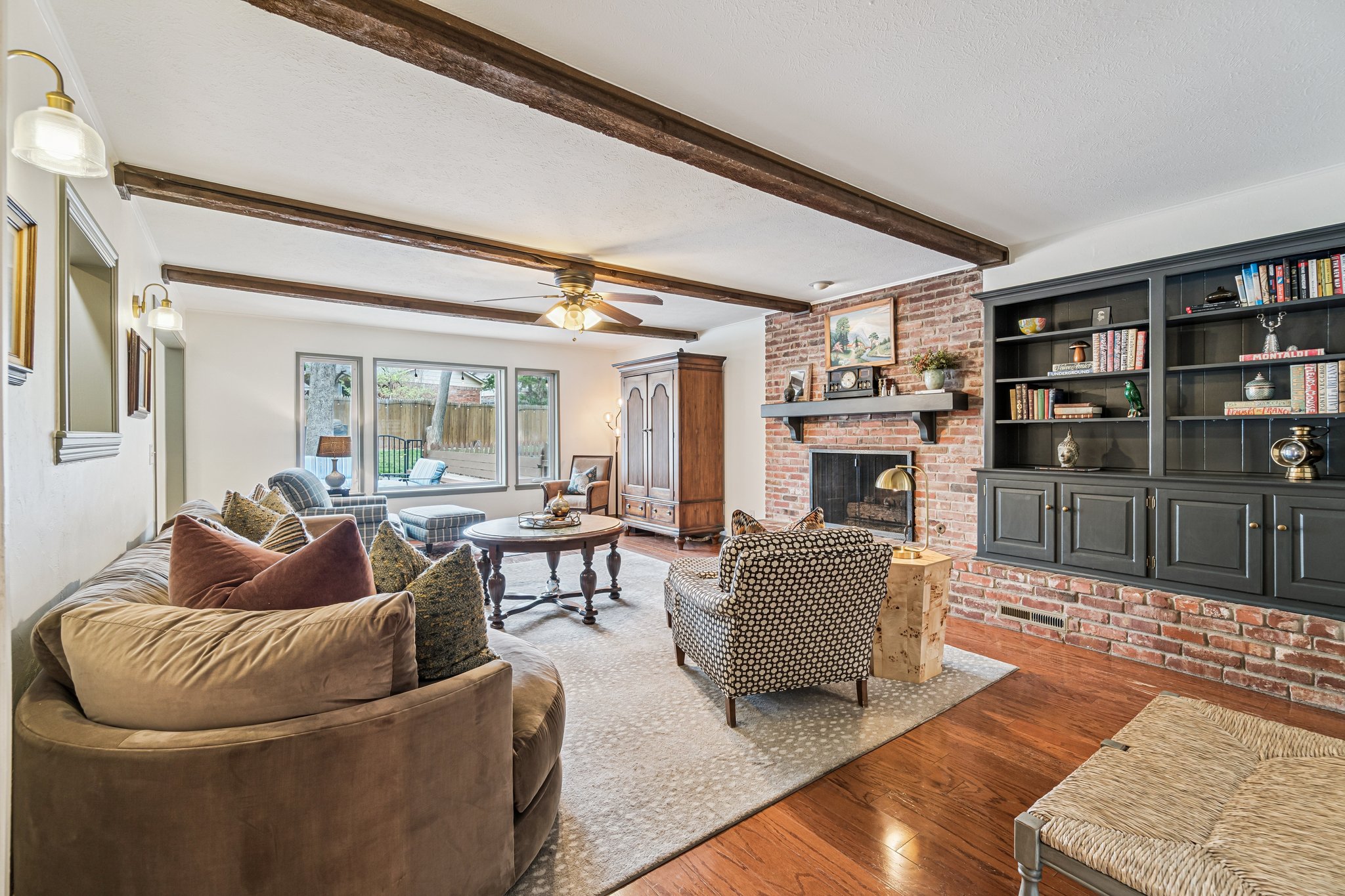 917 E 11th St_011.jpg