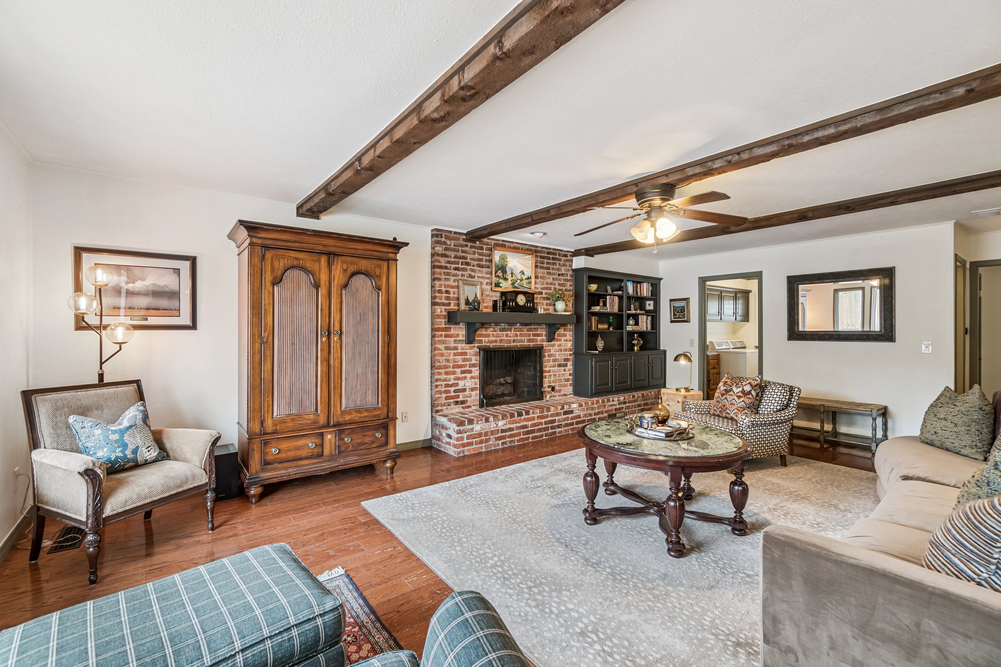 917 E 11th St_016.jpg