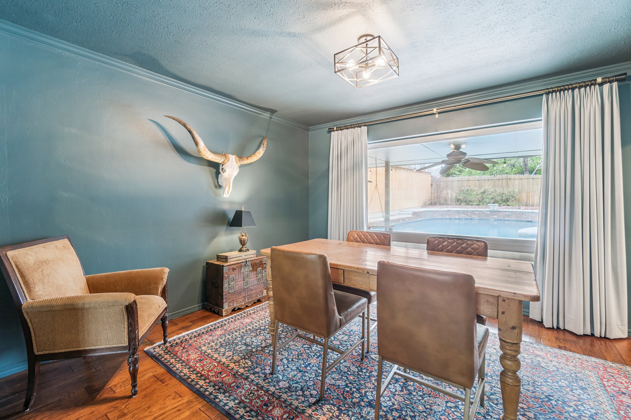 917 E 11th St_023.jpg