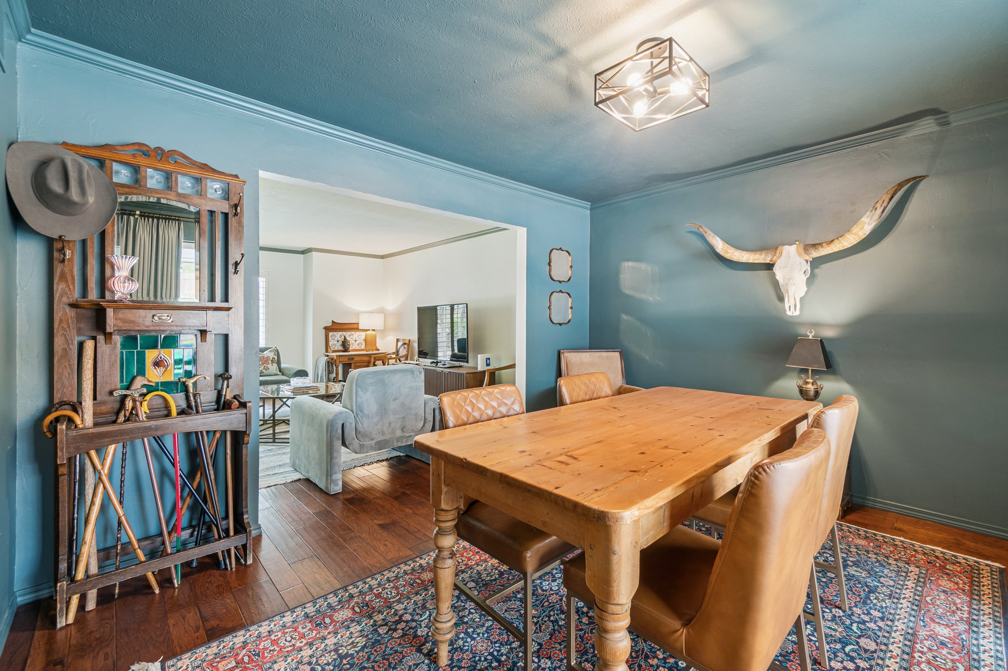 917 E 11th St_024.jpg