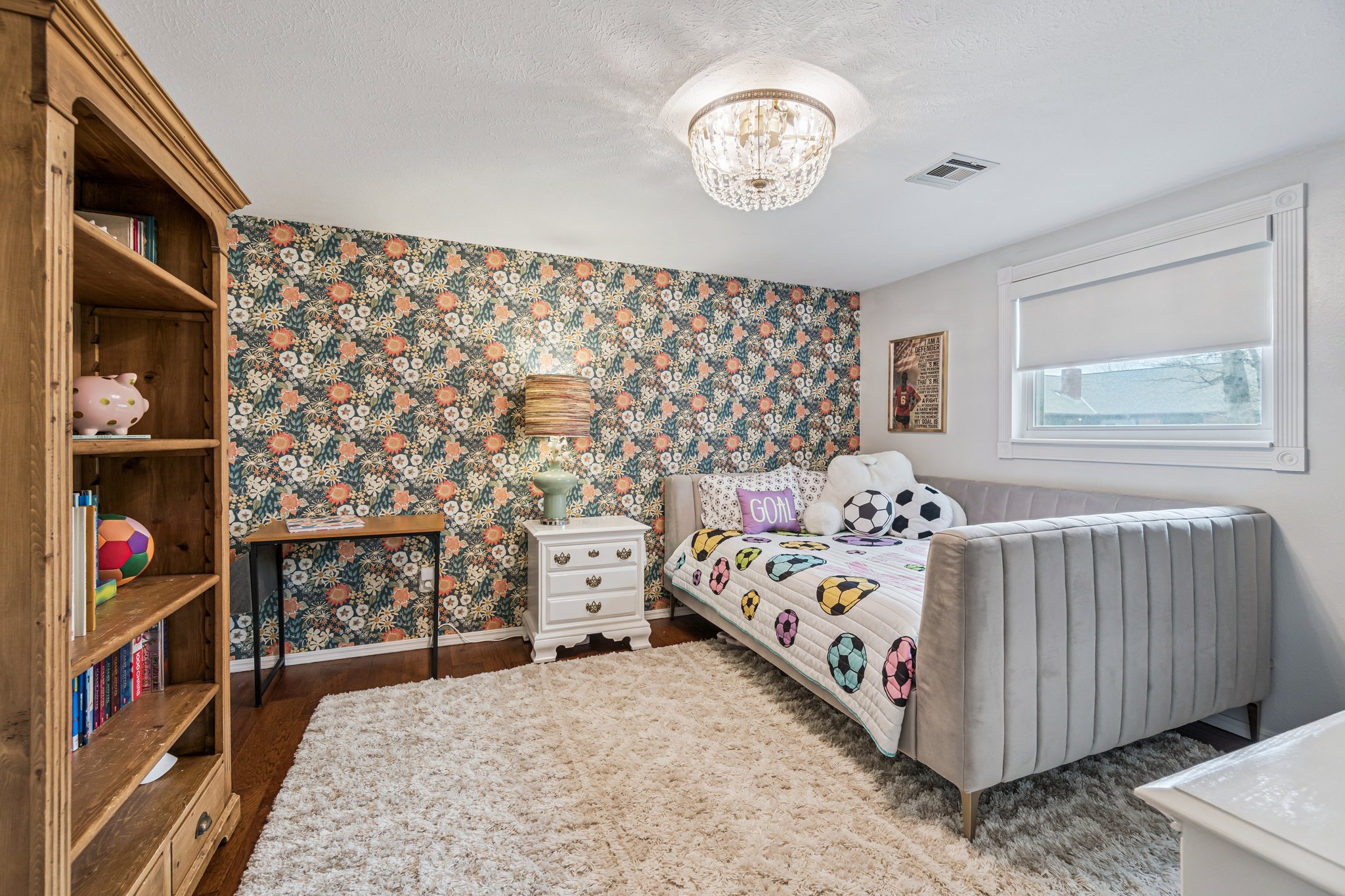 917 E 11th St_042.jpg