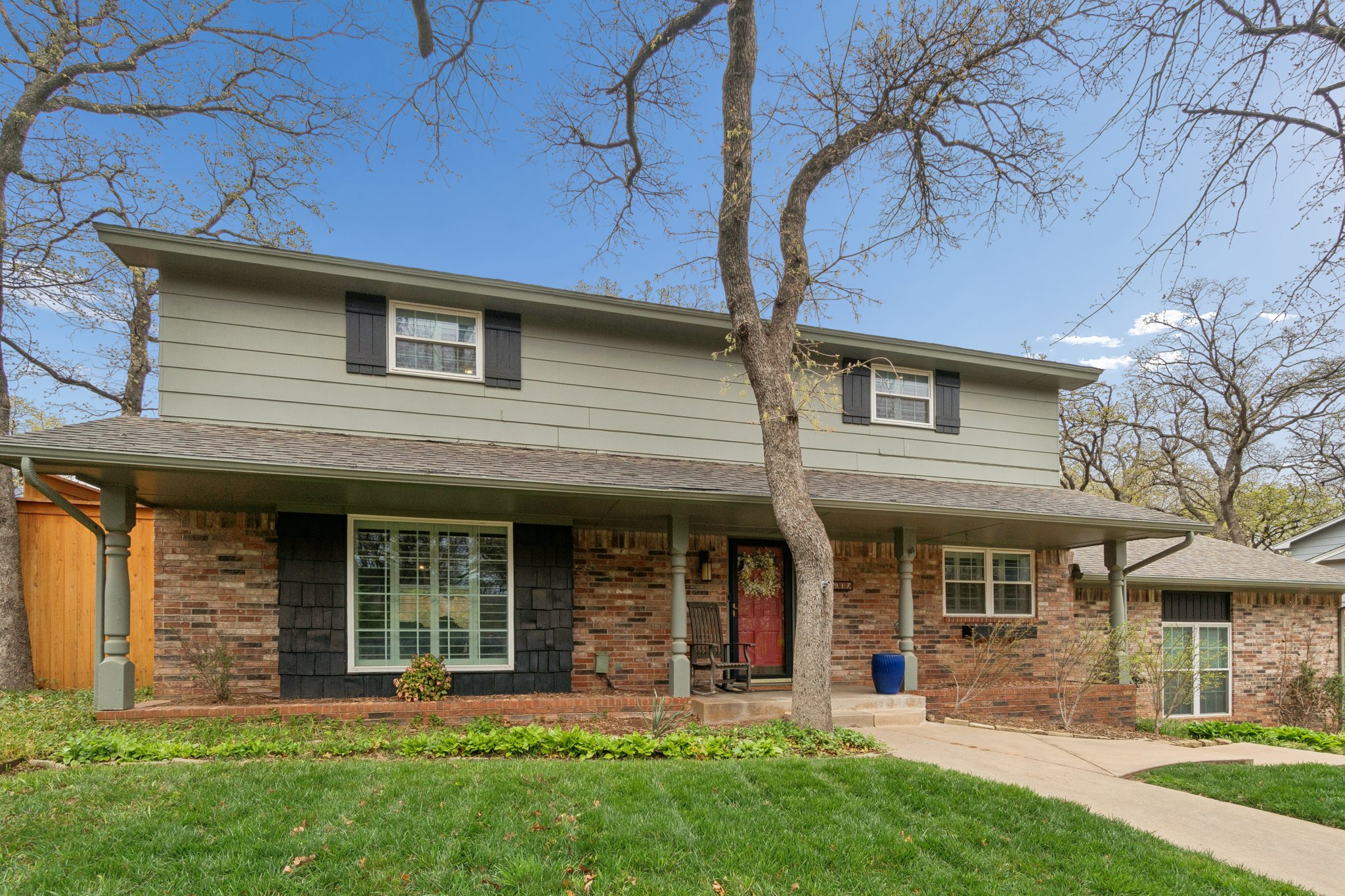 917 E 11th St_005 (2).jpg