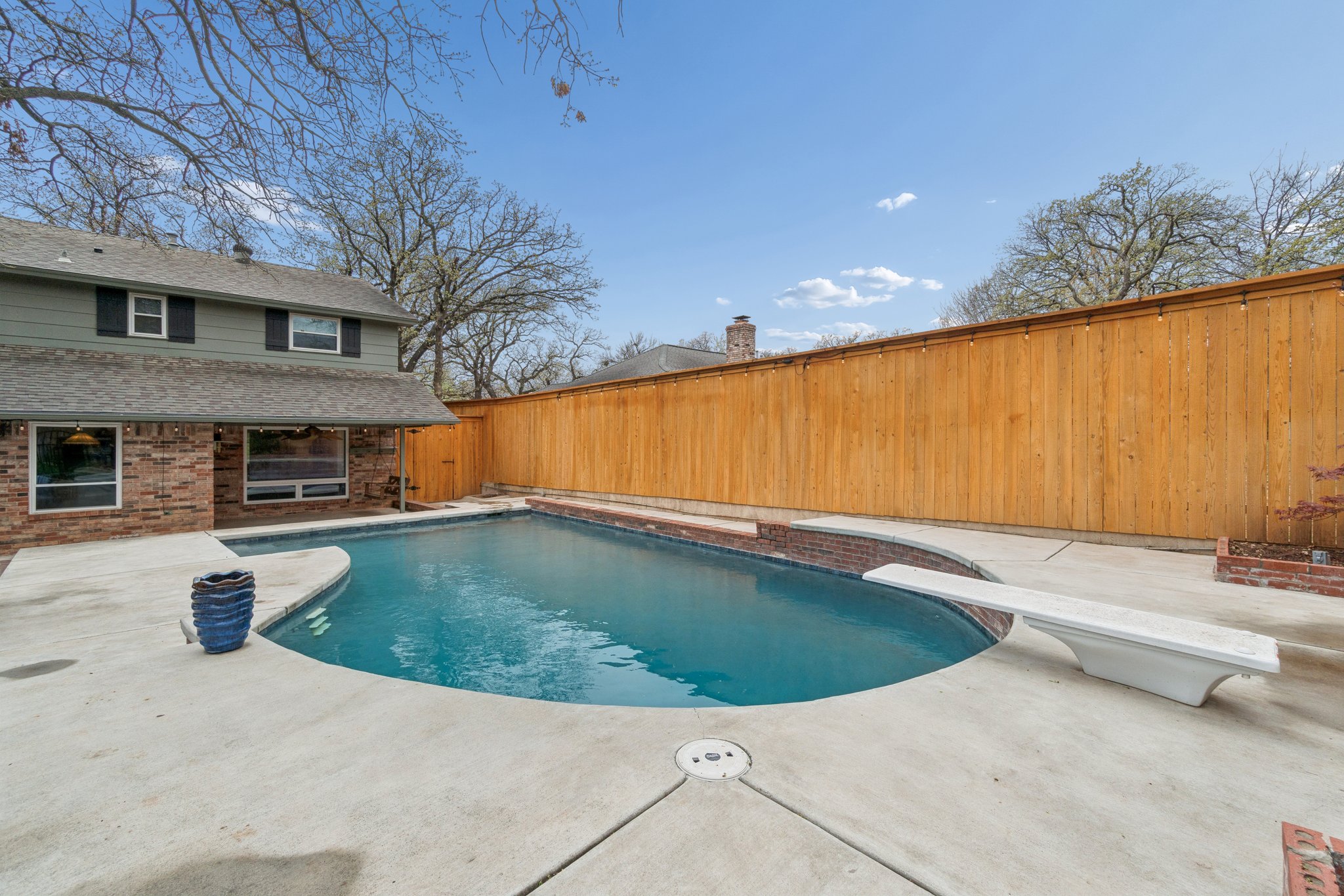 917 E 11th St_014 (2).jpg