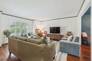 917 E 11th St_009.jpg