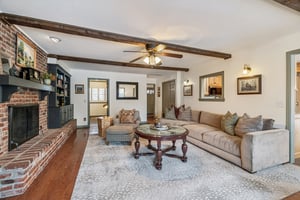 917 E 11th St_014.jpg