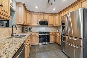 917 E 11th St_021.jpg