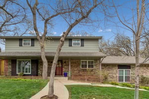 917 E 11th St_004 (2).jpg