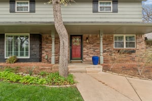 917 E 11th St_006 (2).jpg