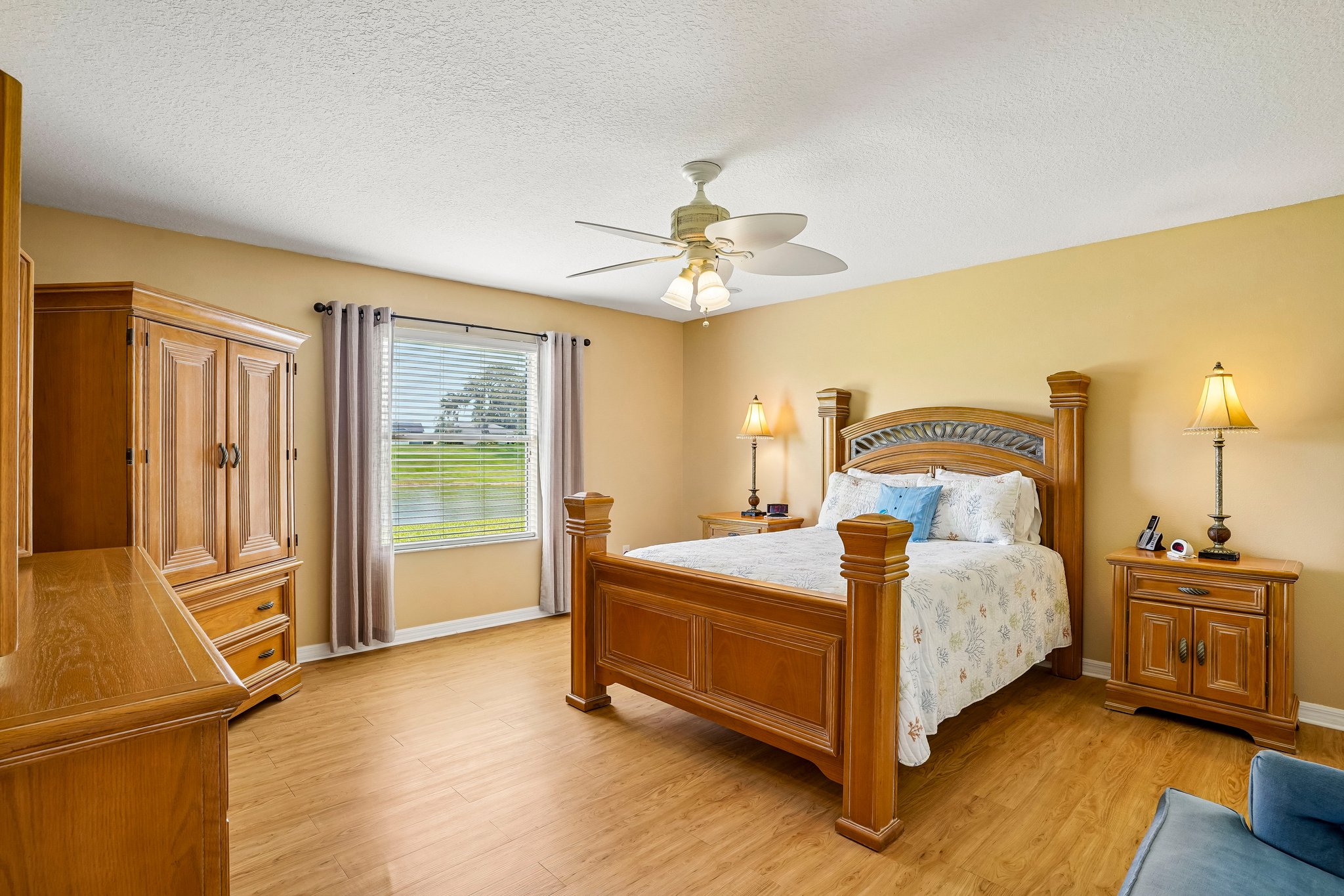 Eastmont Ct-S1607-019.jpg
