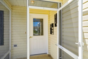 Eastmont Ct-S1607-005.jpg