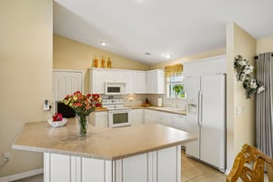 Eastmont Ct-S1607-013.jpg