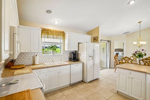 Eastmont Ct-S1607-015.jpg