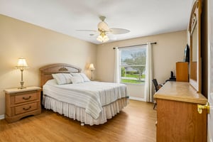 Eastmont Ct-S1607-028.jpg