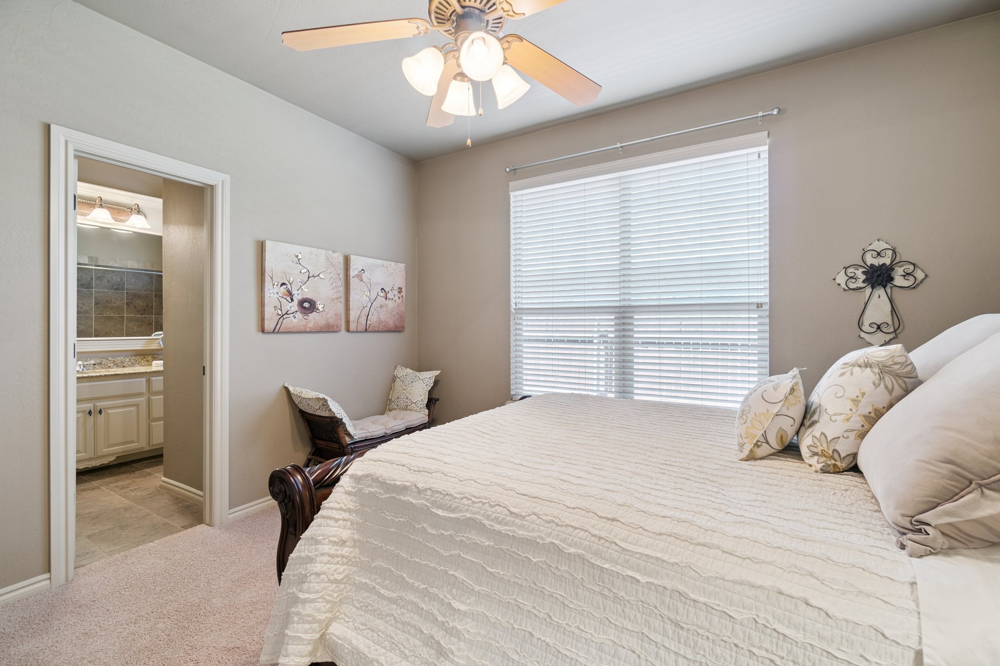 917 NW 194th Terrace_044.jpg