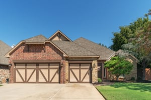 917 NW 194th Terrace_003.jpg