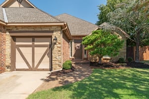 917 NW 194th Terrace_005.jpg