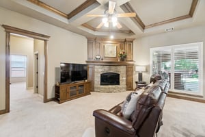 917 NW 194th Terrace_010.jpg